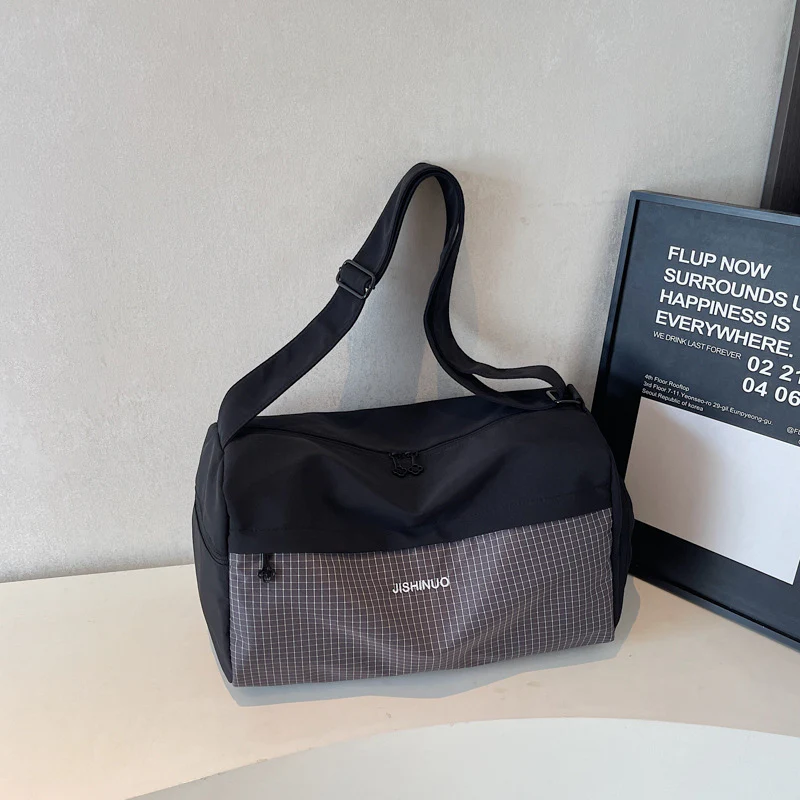 Aero Lite Gym Duffle Bag - Image 5