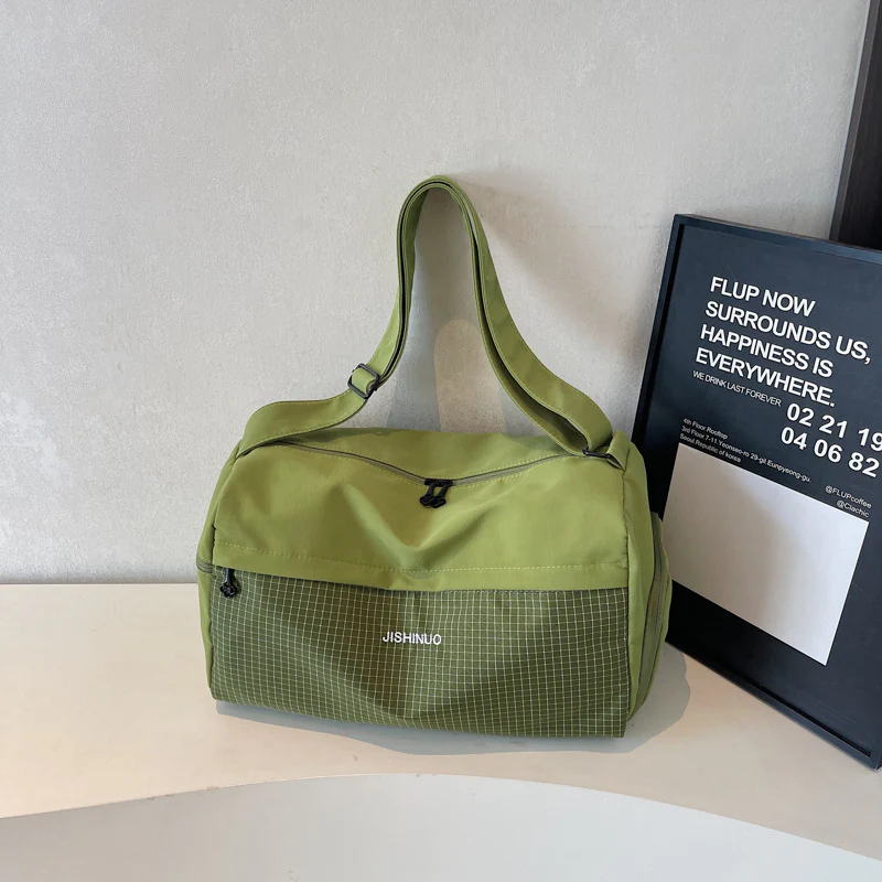 Aero Lite Gym Duffle Bag - Image 7