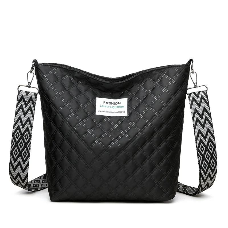 Aurelia Arc Shoulder Bag - Image 6