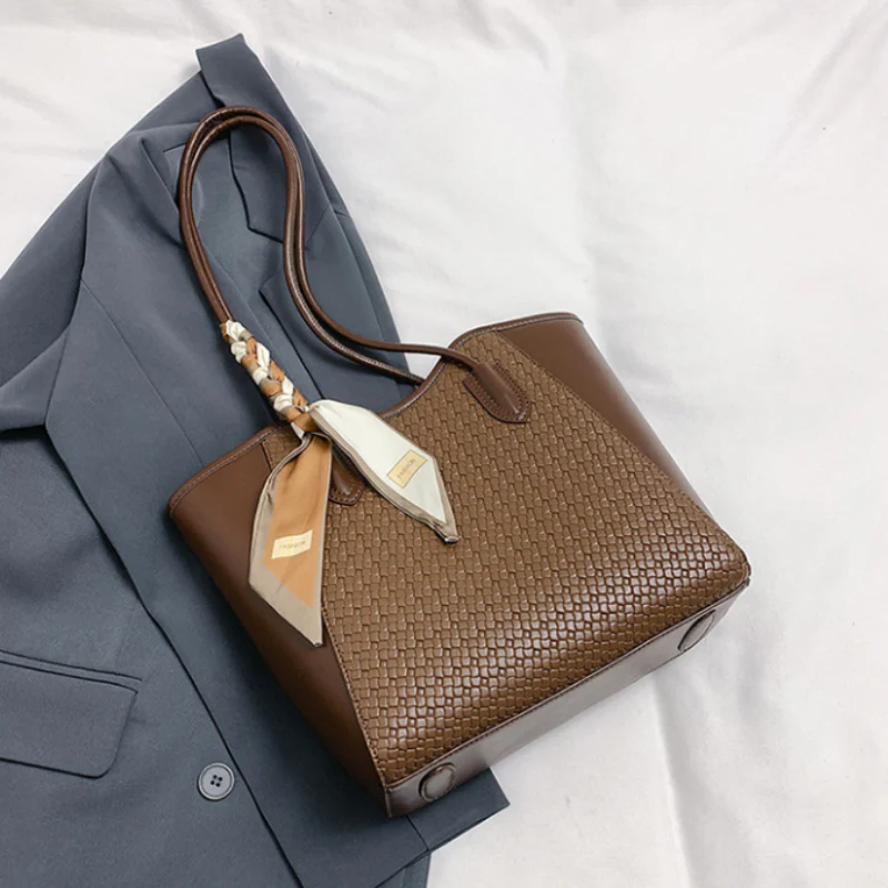 Aurelia Cross-Weave Large Capacity Tote Bag - Image 2