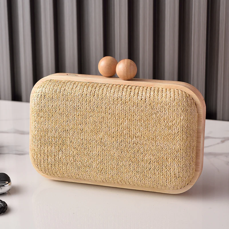Chic Straw Woven Clutch Bag - Image 7