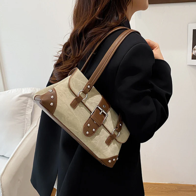 Chic Trend Shoulder Bag - Image 4