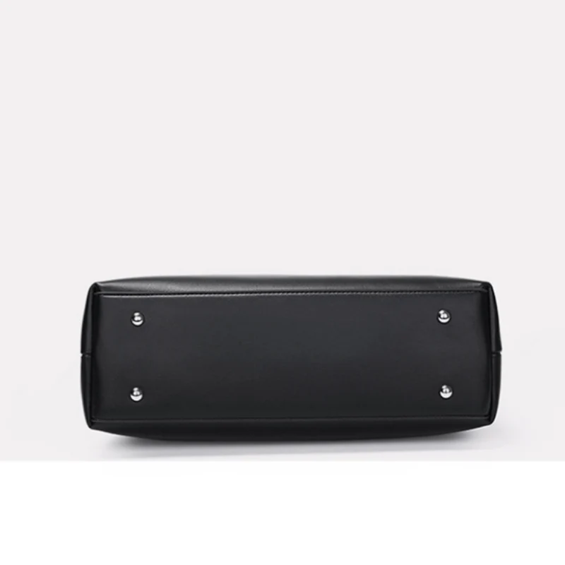 Classic Buckle Handbag - Image 3