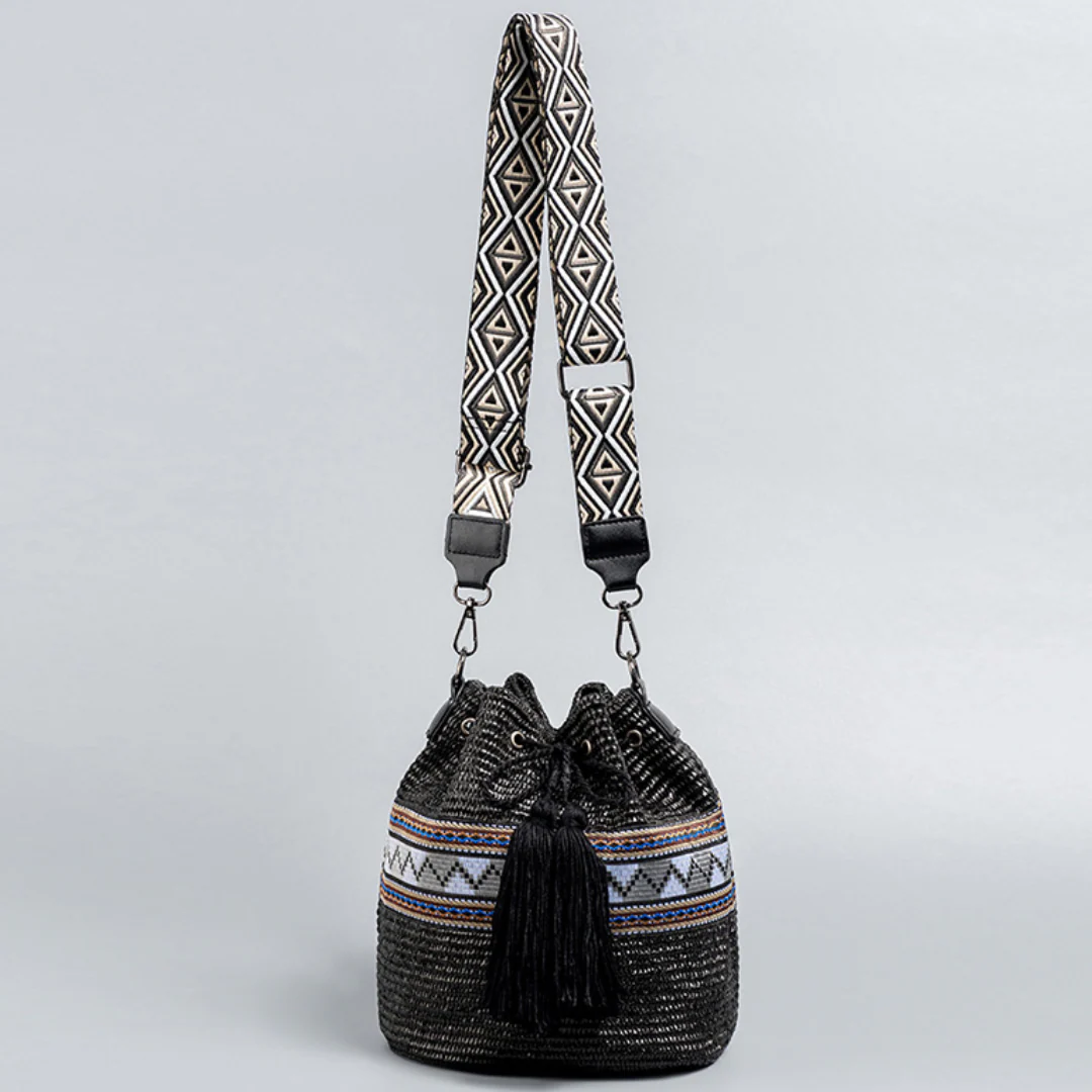 Exquisite Straw Beach Bucket Bag - Image 3