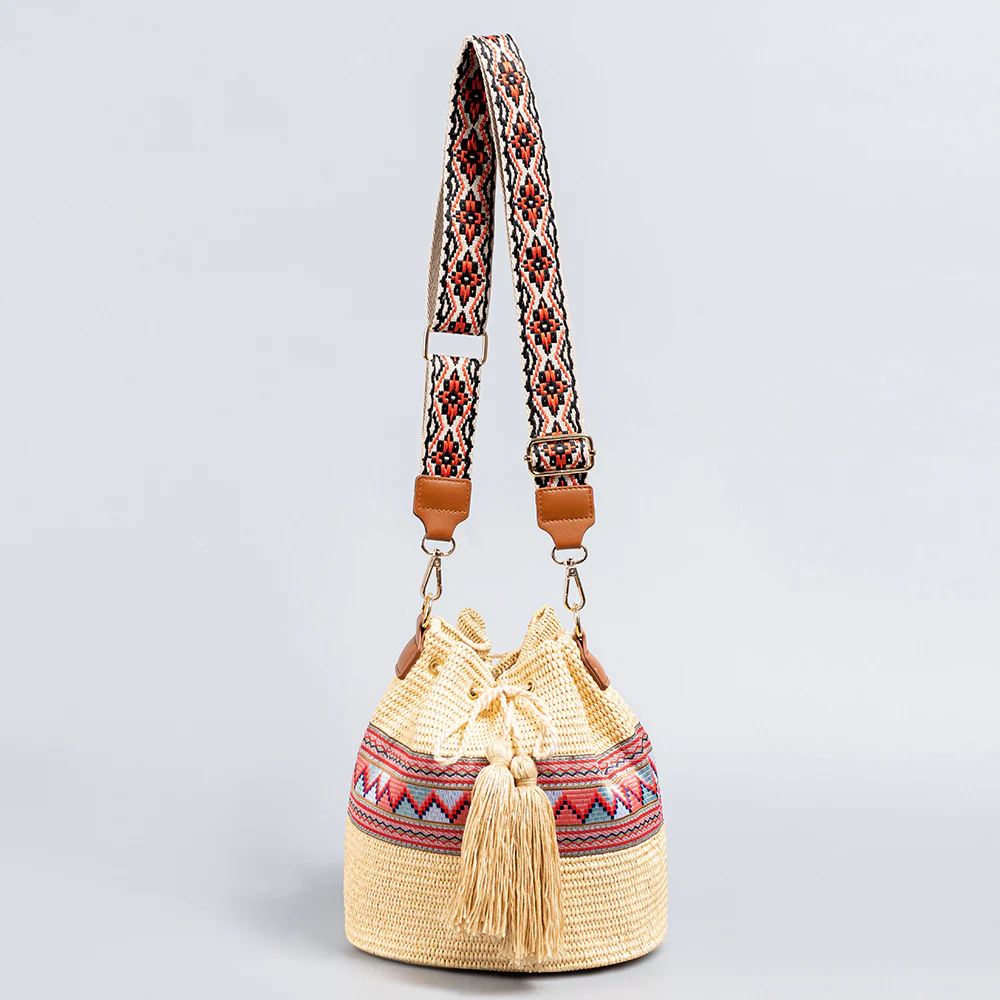 Exquisite Straw Beach Bucket Bag - Image 5