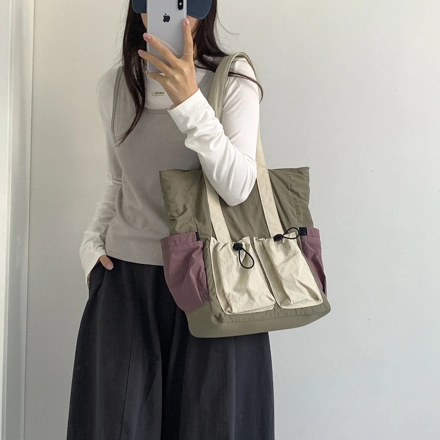 Color Block Multi Pocket Tote Bag - Image 4