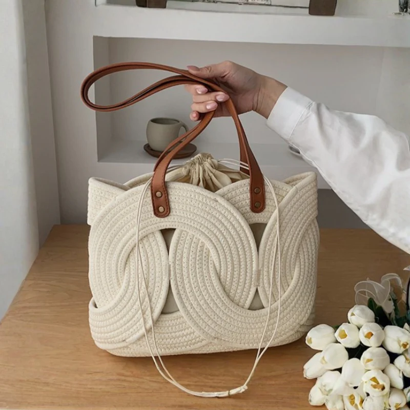 Creative Weave Shoulder Bag - Image 3