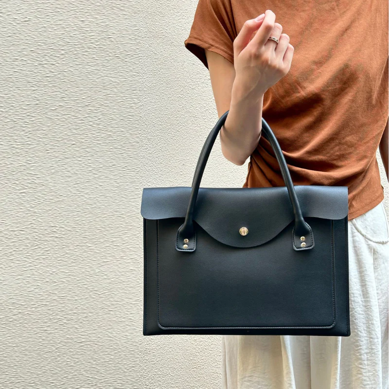 Durable Lightweight Laptop Bag - Image 5