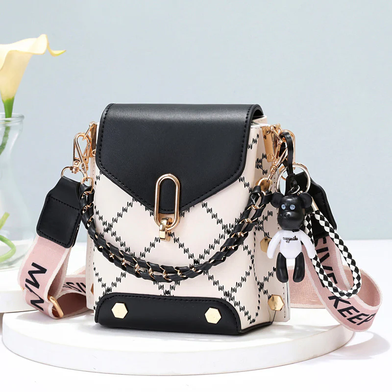 Soft Leather Chain Bucket Crossbody Underarm Bag - Image 5