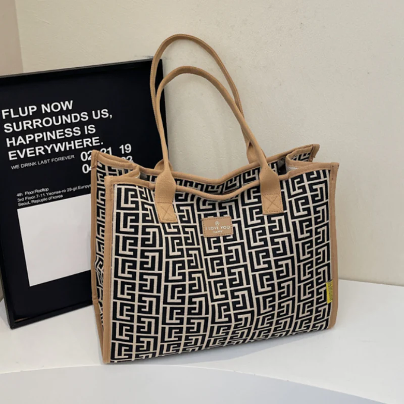 Élanora Tote Bag - Image 3