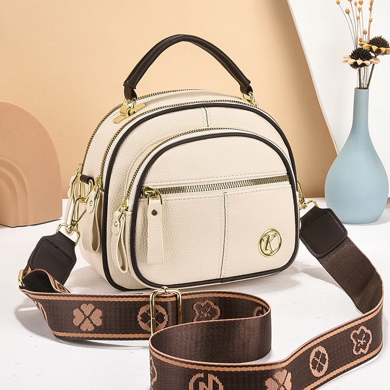 Elegant Everyday Crossbody Bag for Women - Image 5