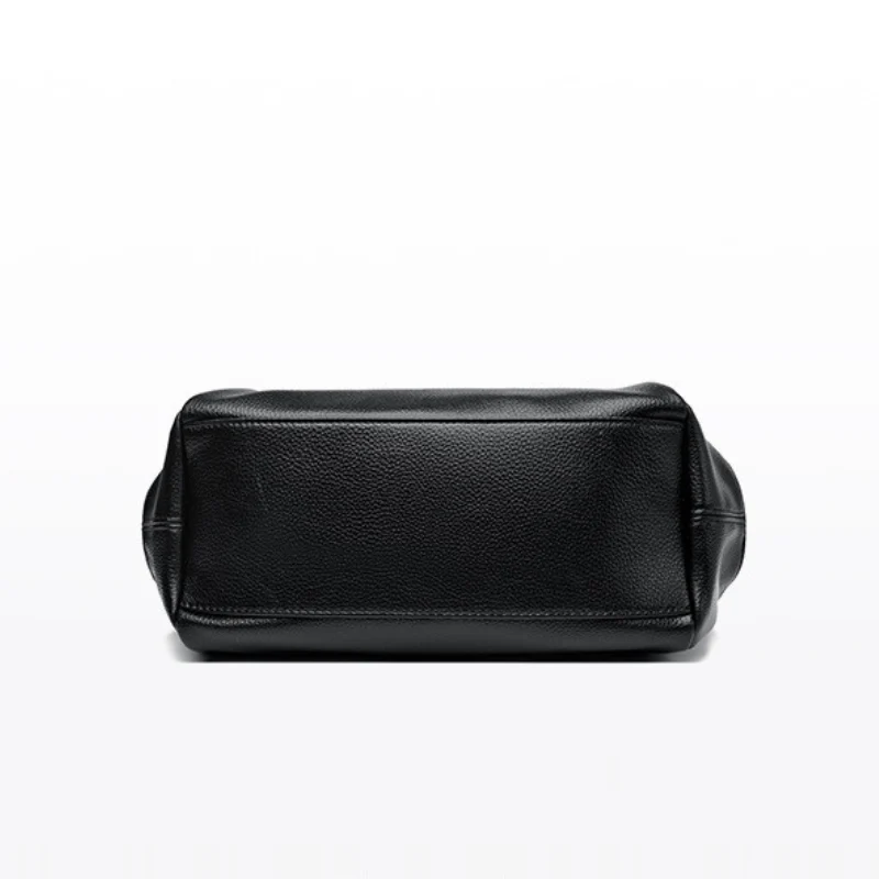 Elegant Large Capacity Women’s Shoulder Bag For Work And Everyday Use - Image 3