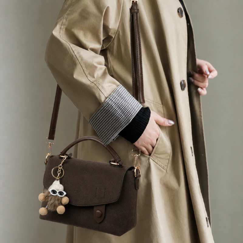 Executive Charm Handbag - Image 4