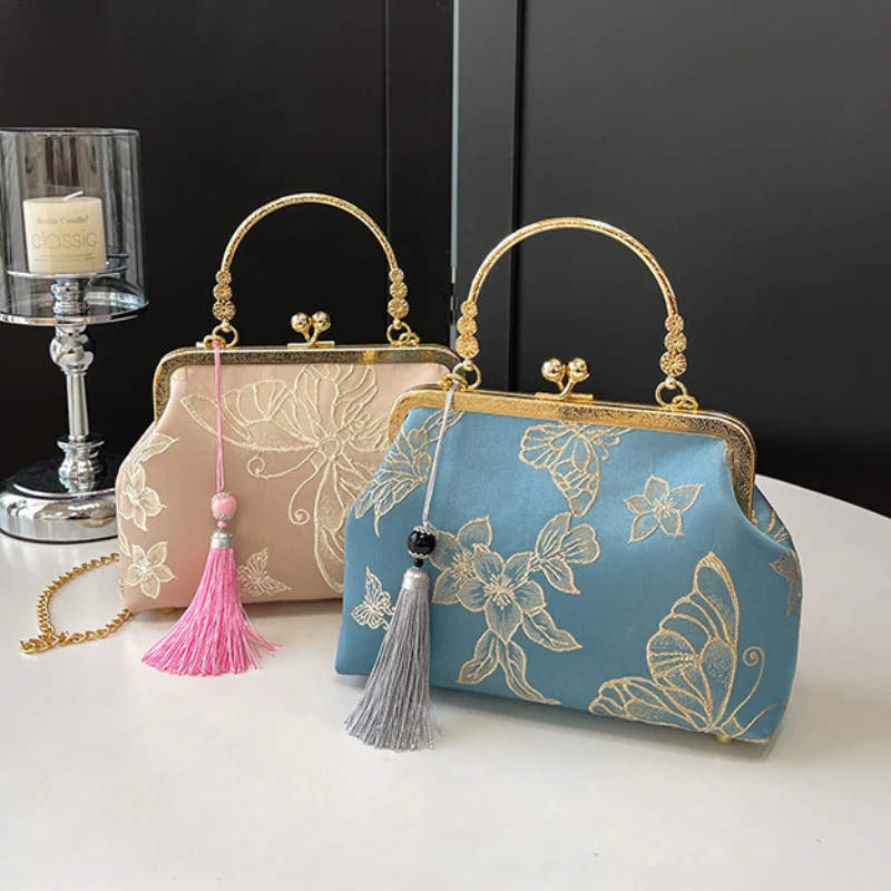 Flutter Grace Butterfly Clutch - Image 3