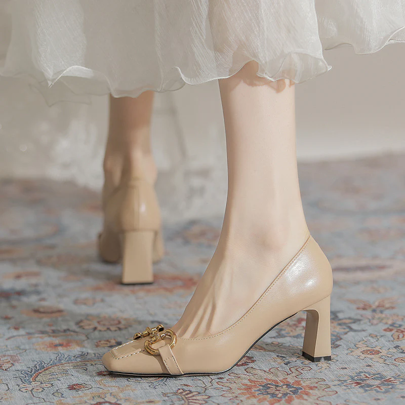 French Retro Square Toe Chunky Heel Pumps - Image 4