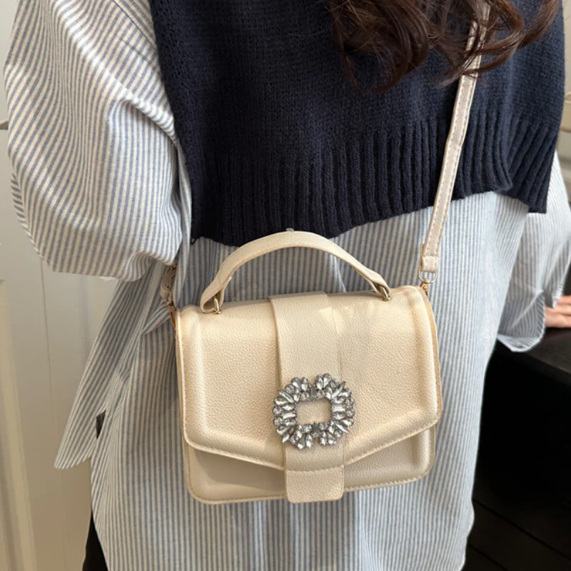 Gala Radiance Hand Bag - Image 4