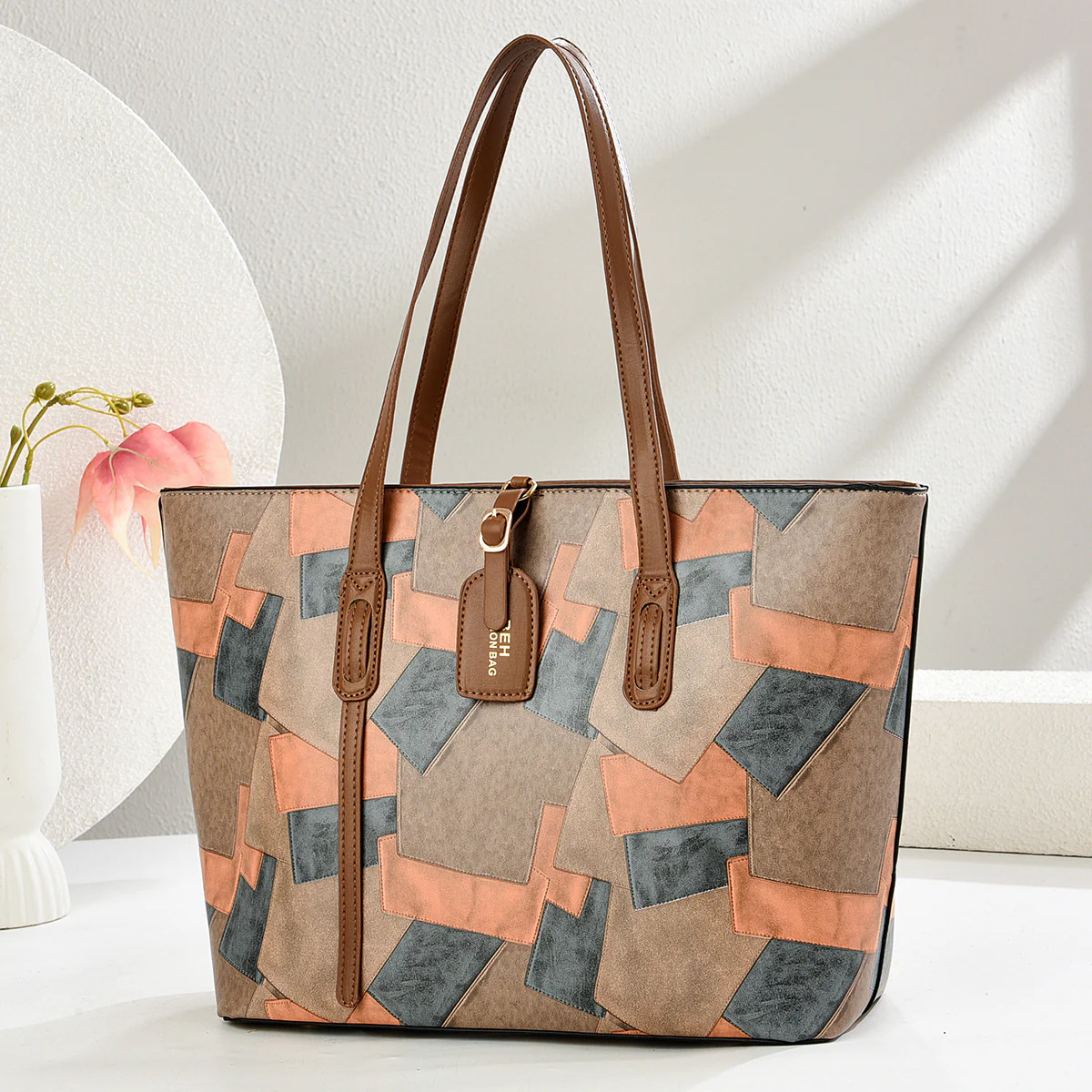 Graceful Arc Shoulder Bag - Image 8
