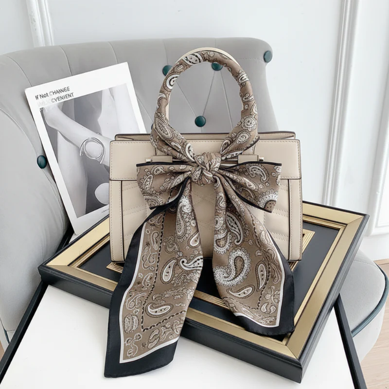Heritage Bloom Scarf - Image 3