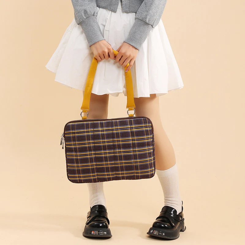 Heritage Plaid Laptop Bag - Image 4