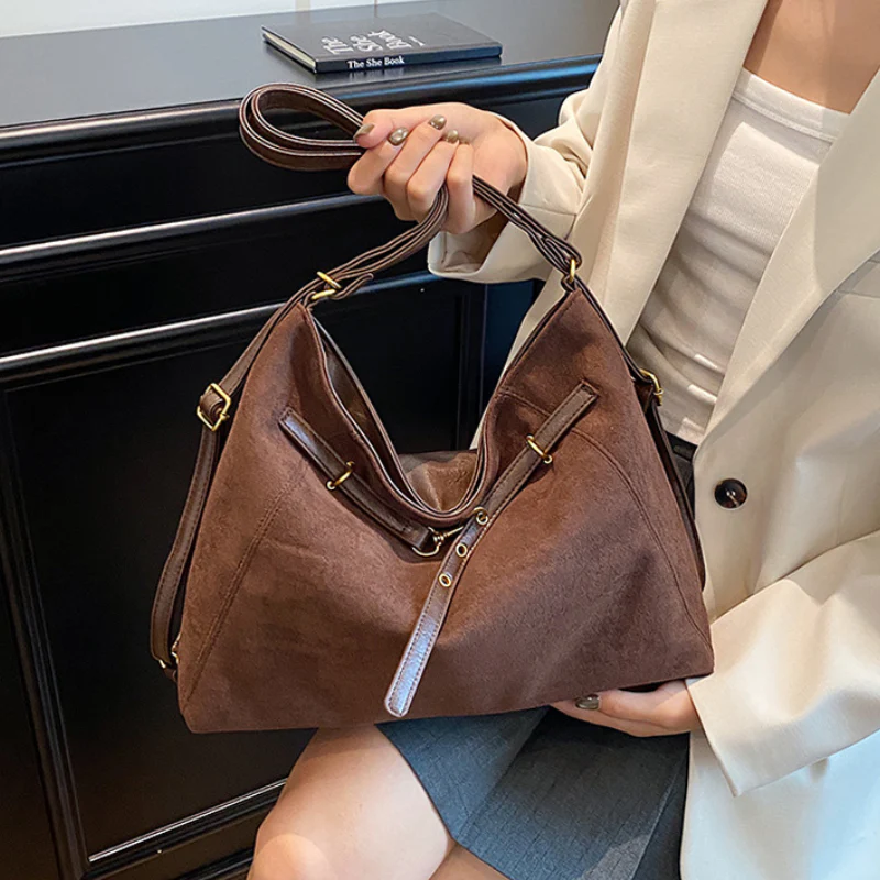 High-End Retro Commuter Shoulder Bag - Image 4