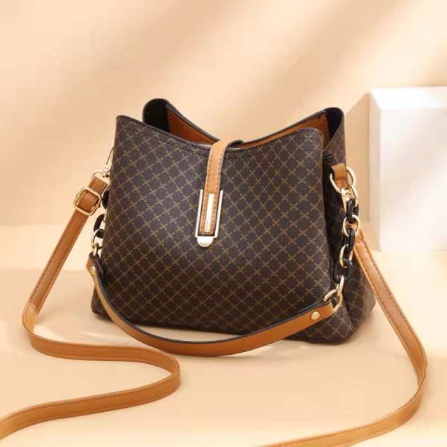 Large Capacity Triple Layer PU Leather Shoulder Messenger Bag - Image 6