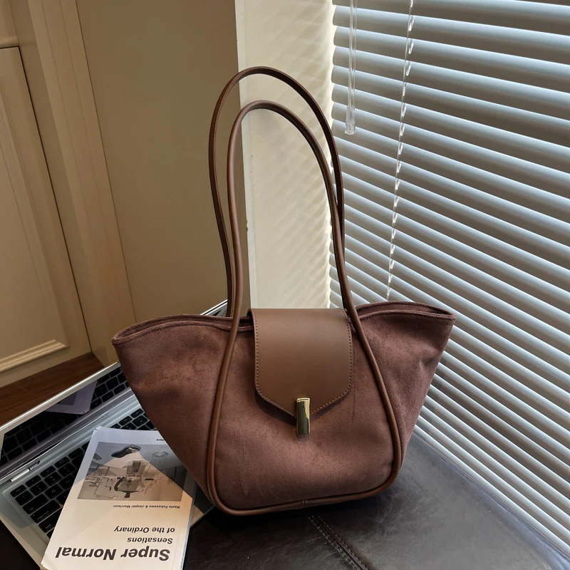 Lockable Large Capacity Underarm Shoulder Bag - Image 3