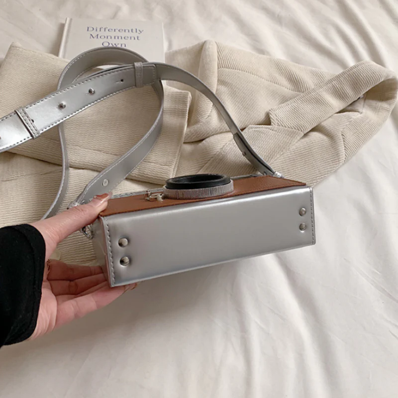 Luna Camera Handbag - Image 3