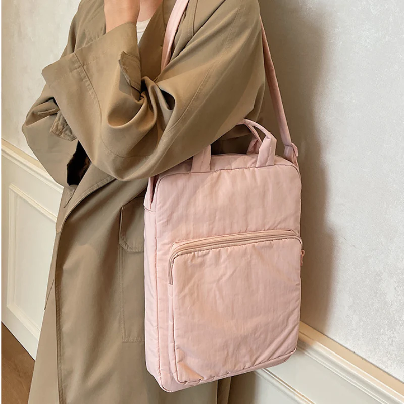 Lunara Everyday Shoulder Bag - Image 4
