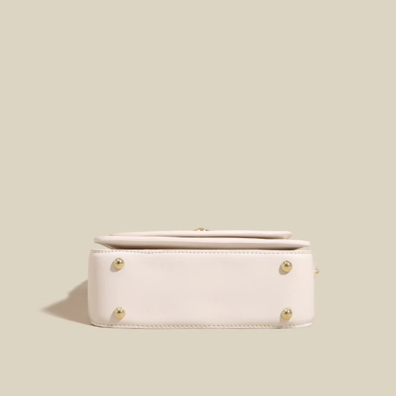 Lunessa Chain Handbag - Image 3