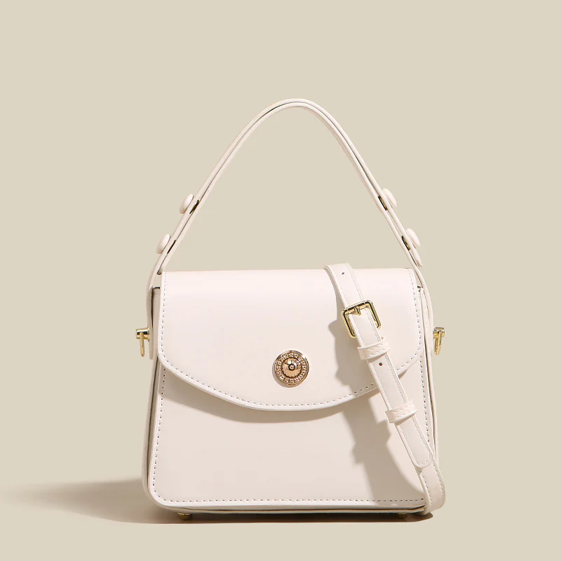 Lunessa Chain Handbag - Image 6