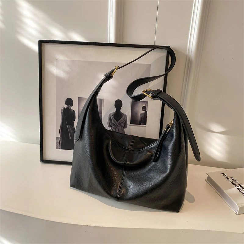 Luxe Max Messenger Shoulder Bag - Image 7