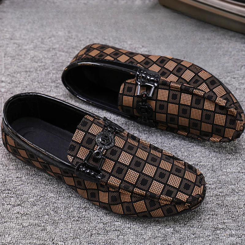 Men's Geometric Pattern Slip On Loafers - Image 3