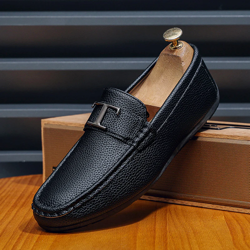 Men's Textured Pebbled Grain Leather Loafers - Image 5