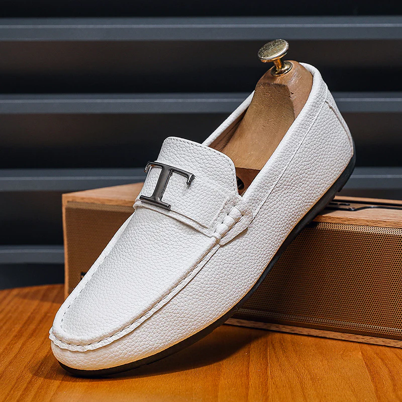 Men's Textured Pebbled Grain Leather Loafers - Image 7