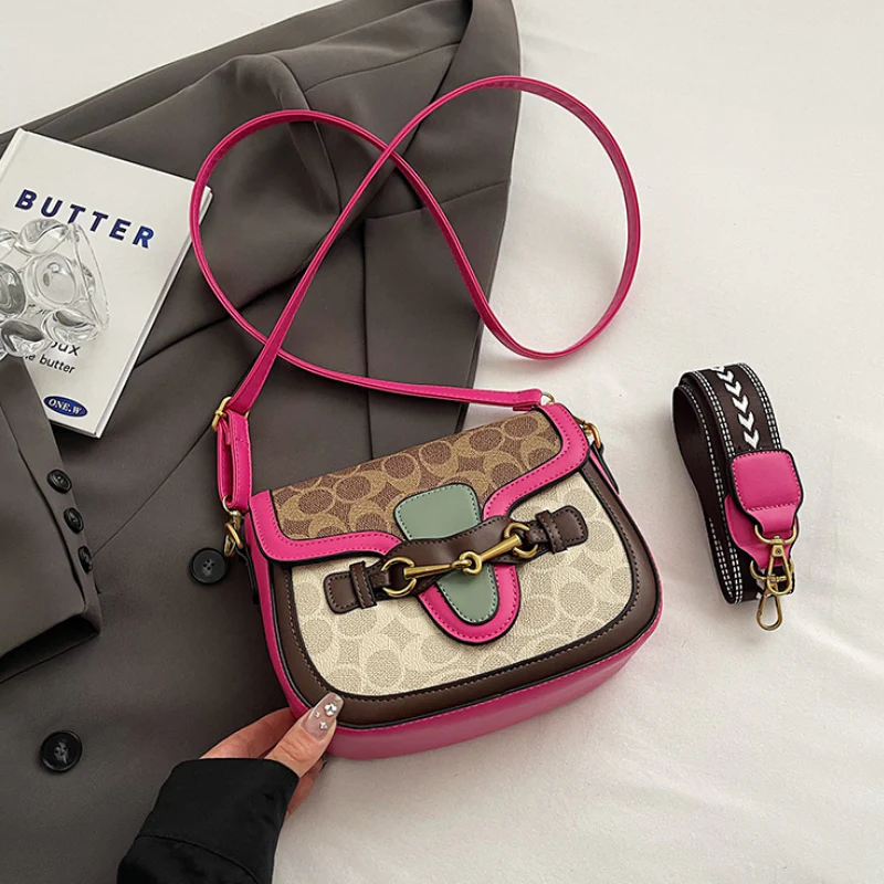 Mira Retro Print Women’s Crossbody Bag - Image 2