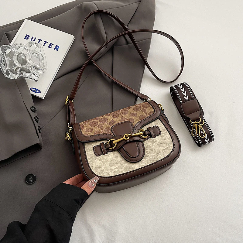 Mira Retro Print Women’s Crossbody Bag - Image 7