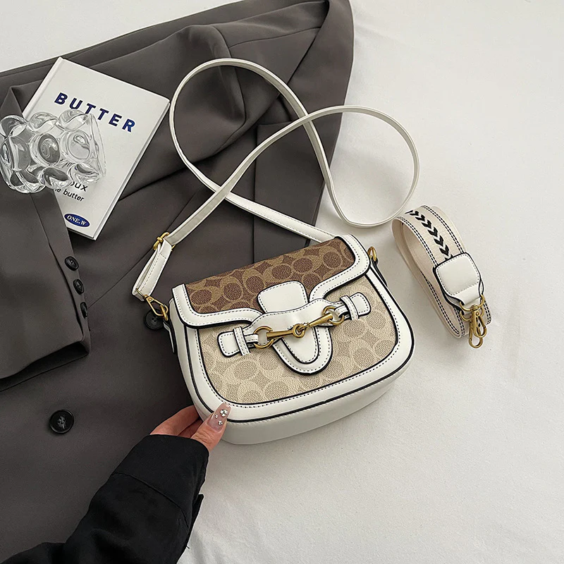 Mira Retro Print Women’s Crossbody Bag - Image 8