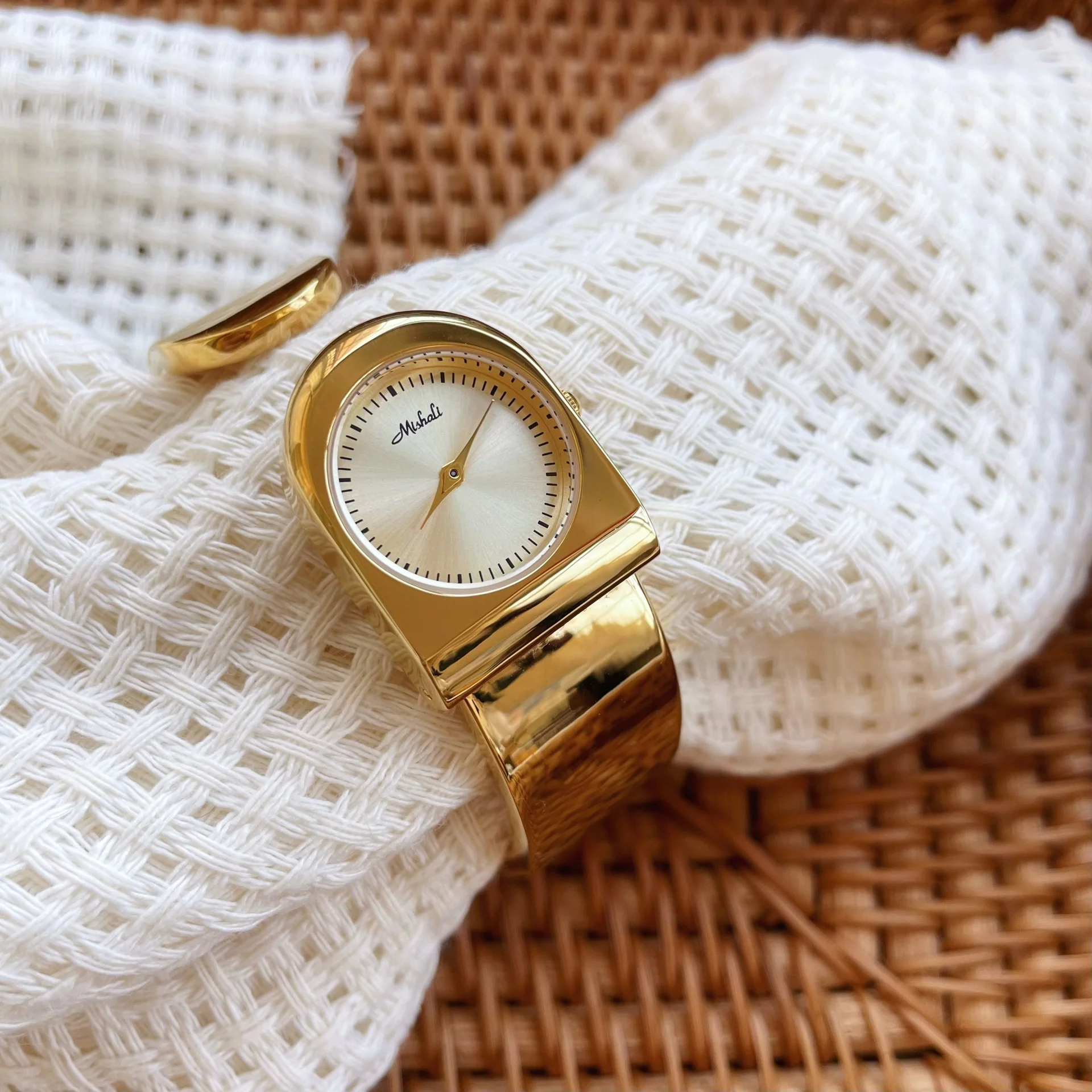 Mishali Luxe Watch - Image 5