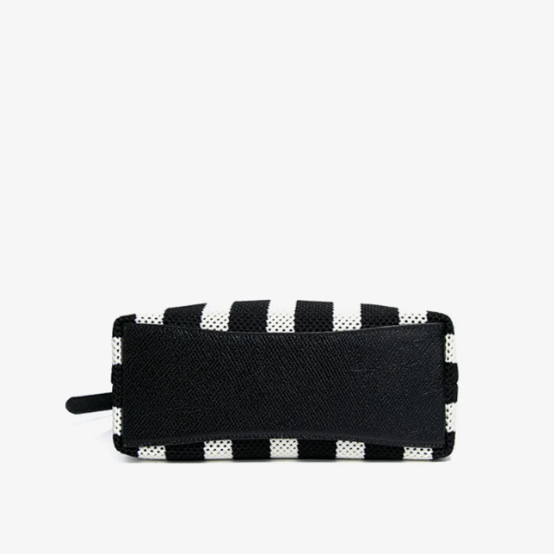 Monroe Woven Shoulder Bag - Image 3