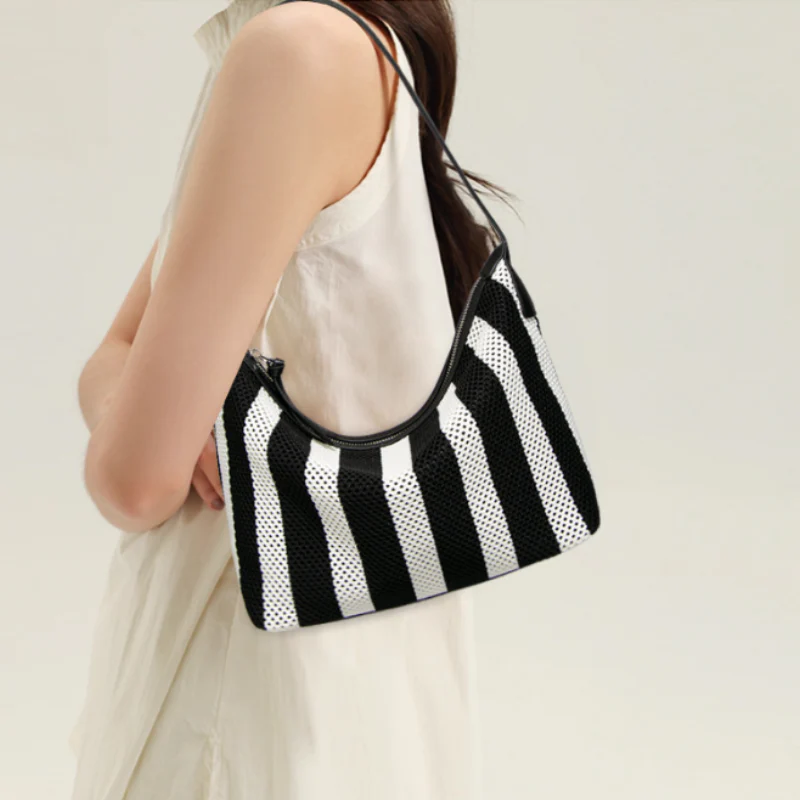 Monroe Woven Shoulder Bag - Image 4