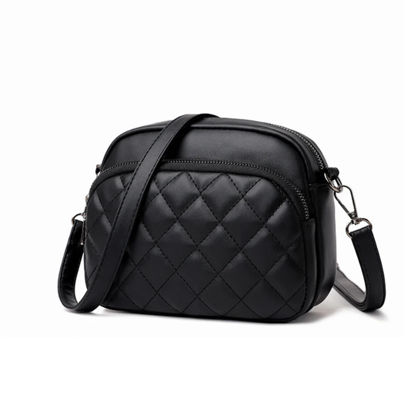 Noir Quilt Crossbody Bag - Image 2