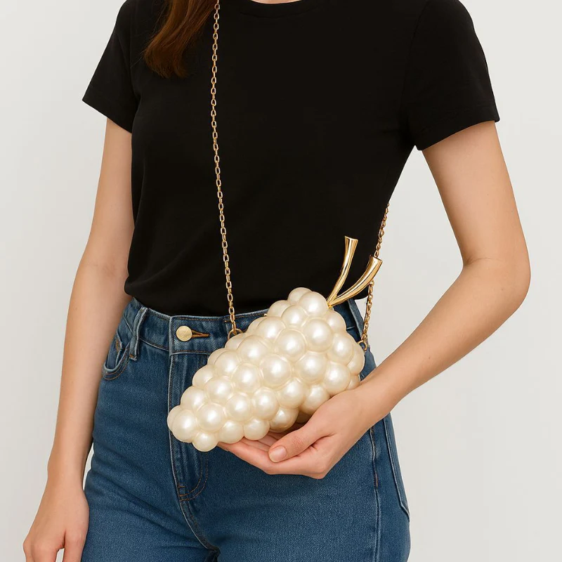 Pearl Vine Clutch Bag - Image 3
