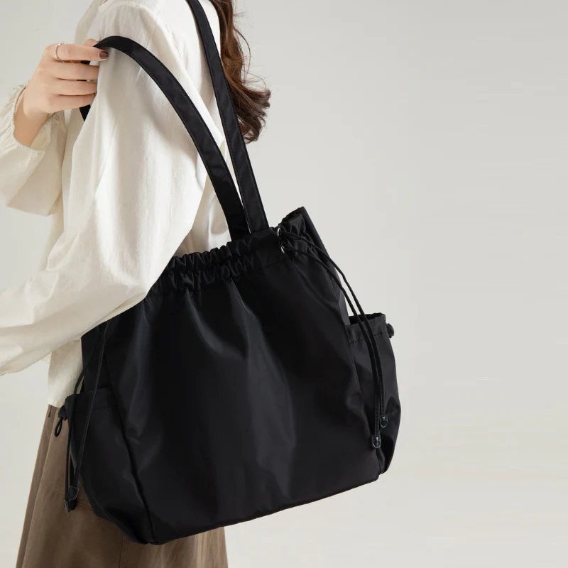Pleat Draw Carry Shoulder Bag - Image 4