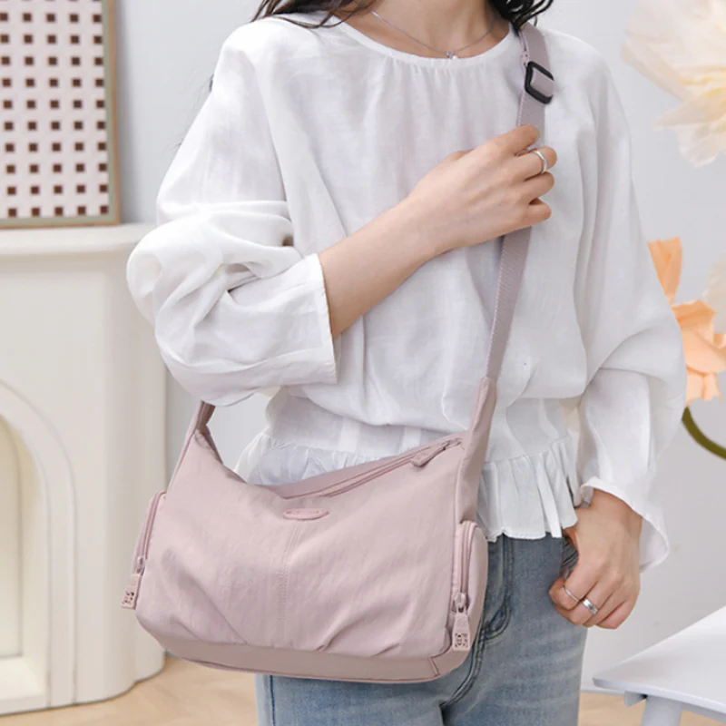 Pleated Nylon Casual Shoulder Bag - Image 4