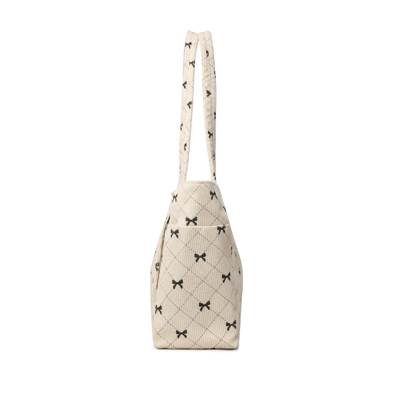 Quilted Bow Pattern Tote Bag - Image 2