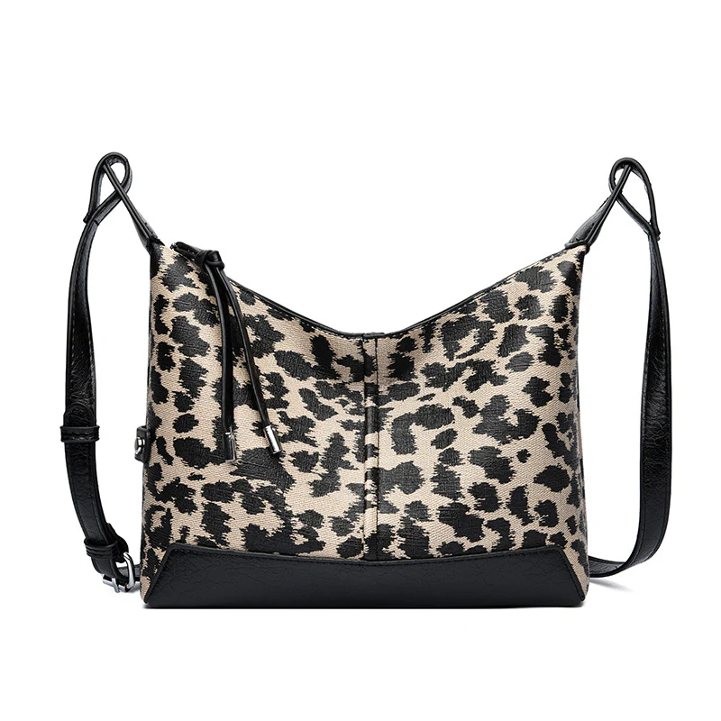Savannah Dumpling Shoulder Bag - Image 7