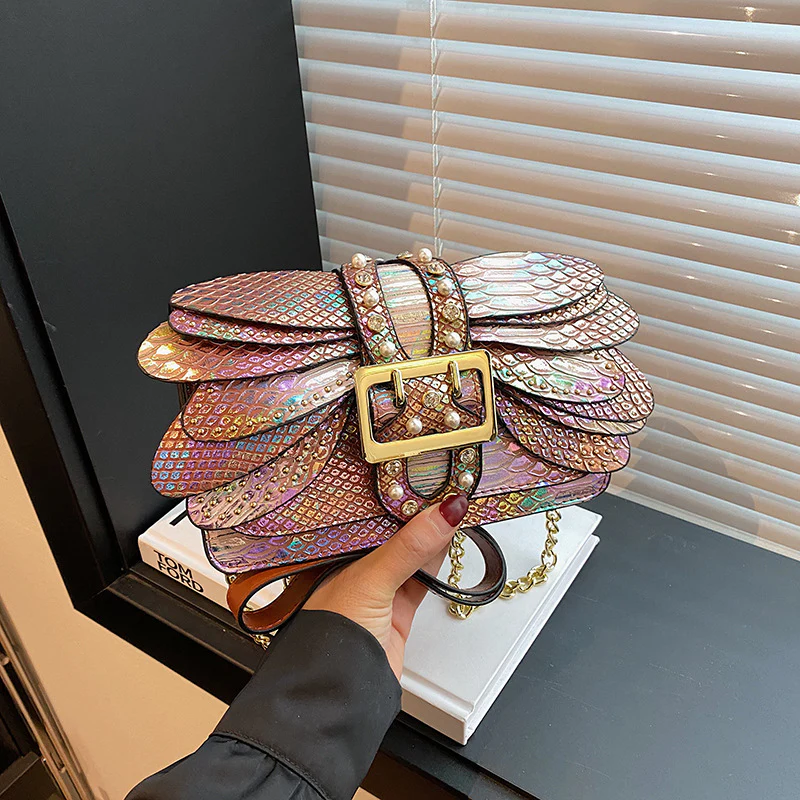 Serpelle Patch Crossbody Bag - Image 3