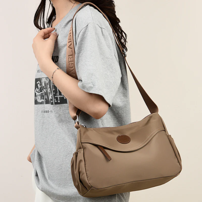 Simple Trend Shoulder Bag - Image 4