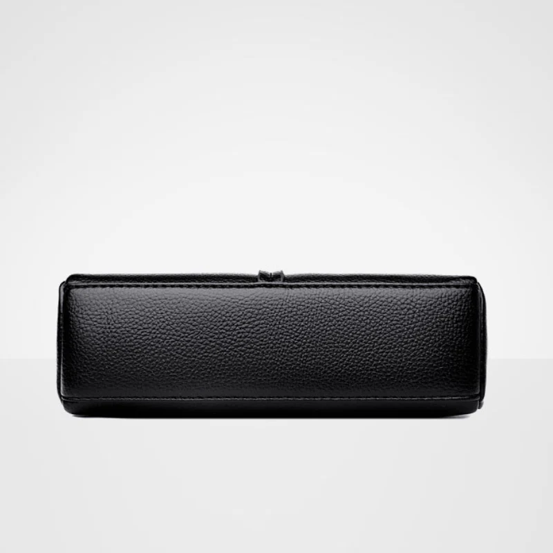 Textura Chic Crossbody Bag - Image 3