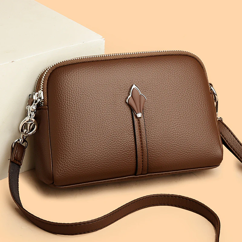 Textura Chic Crossbody Bag - Image 6